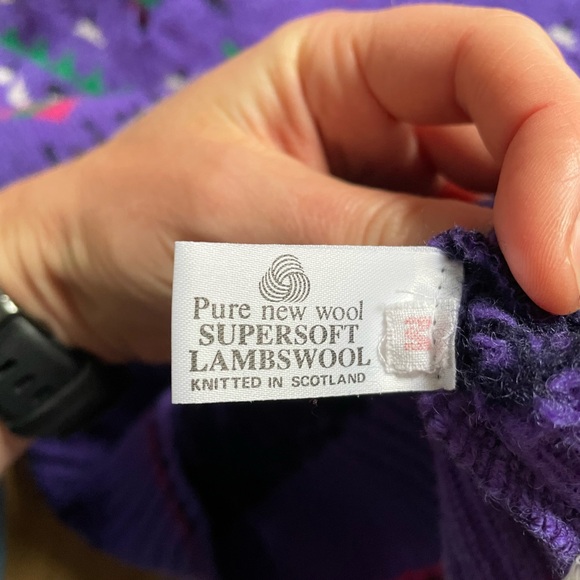 Scottish 100% lambs wool knit sweater - Picture 9 of 10